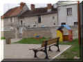 Champigny_sur_veude, jeux d'enfants, 04/2006 (95300 octets)