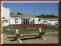 Rivedoux, en bord de route (56062 octets)