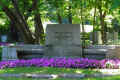 montreal_cimetiere_mont_royal2012_1b.jpg (356717 octets)