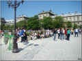 banc_parvis-cathedrale_paris_avril 2011 (366006 octets)