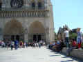 cathedrale-de-paris_banc-muret (285463 octets)