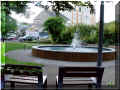 tours, fontaine place N. frumeaud 07/2005 (80940 octets)